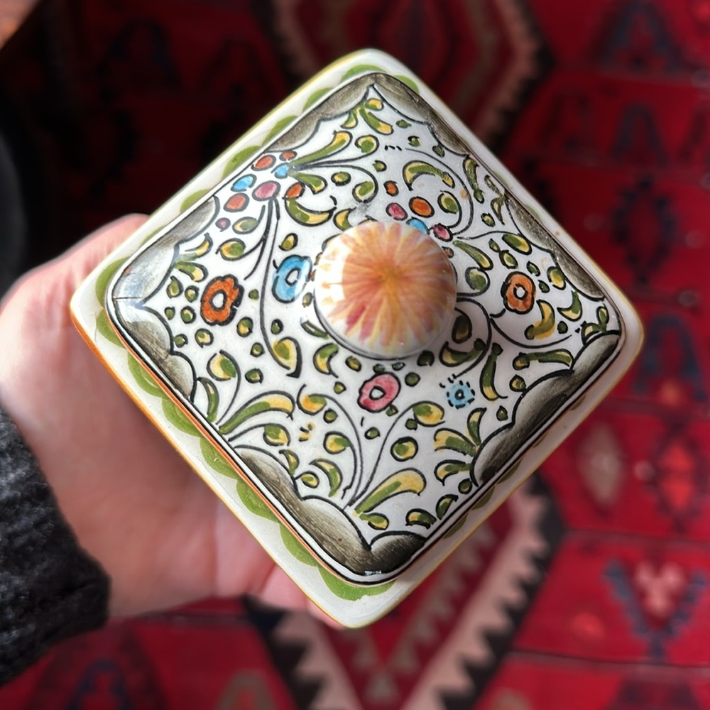 🇵🇹Ceramicas De Coimbra 3.5 wide x 5” H Square hand painted jar/lid Portugal - Picture 5 of 16